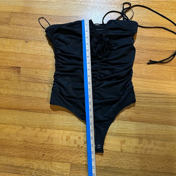 Dee Elly Black Ruched Bodysuit size M(c3 - Picture 9 of 10